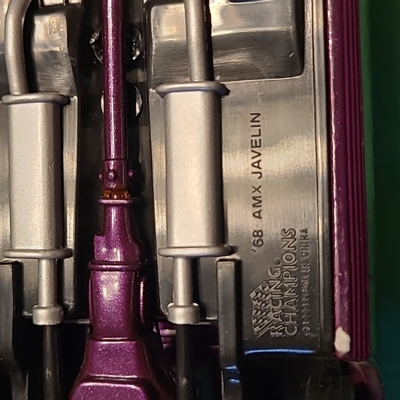 🚘 1/24 scale 1968 Amx Javelin Purple Die cast collectable car - Picture 6 of 6